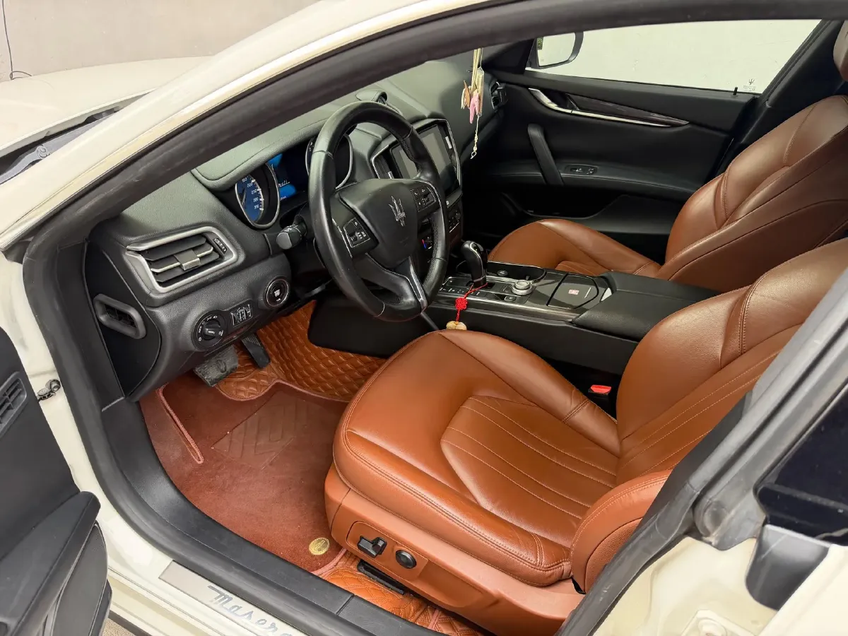 2017 Maserati Ghibli 3.0T 350HP V6 8AT,autocango,china used car exporter,china ev exporter,chinese used car exporter,chinese used ev exporter