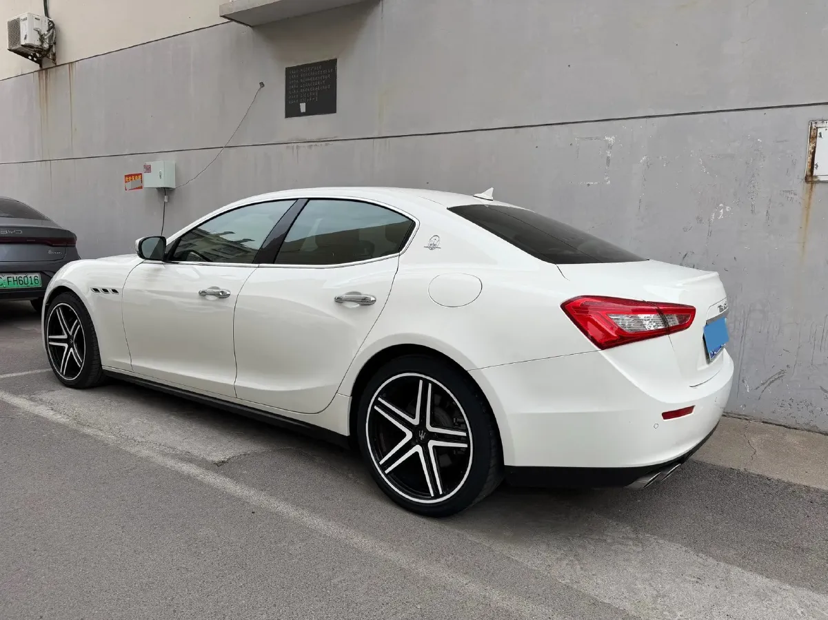 2017 Maserati Ghibli 3.0T 350HP V6 8AT,autocango,china used car exporter,china ev exporter,chinese used car exporter,chinese used ev exporter
