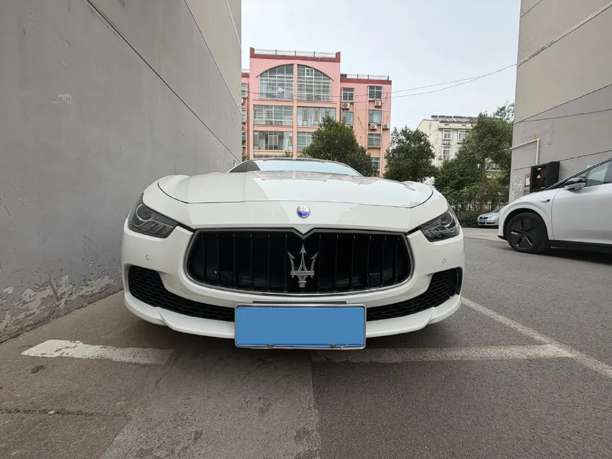 2017 Maserati Ghibli 3.0T 350HP V6 8AT,autocango,china used car exporter,china ev exporter,chinese used car exporter,chinese used ev exporter