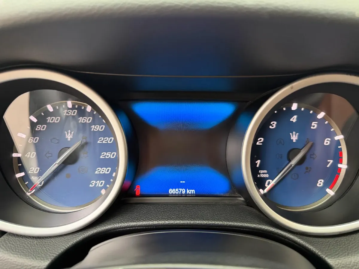 2017 Maserati Ghibli 3.0T 350HP V6 8AT,autocango,china used car exporter,china ev exporter,chinese used car exporter,chinese used ev exporter