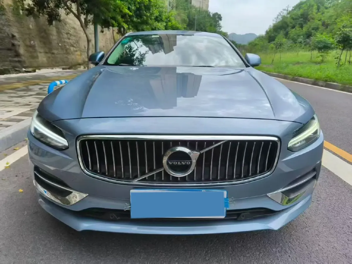 2020 Volvo S90 2.0T 190HP L4 8AT,autocango,china used car exporter,china ev exporter,chinese used car exporter,chinese used ev exporter