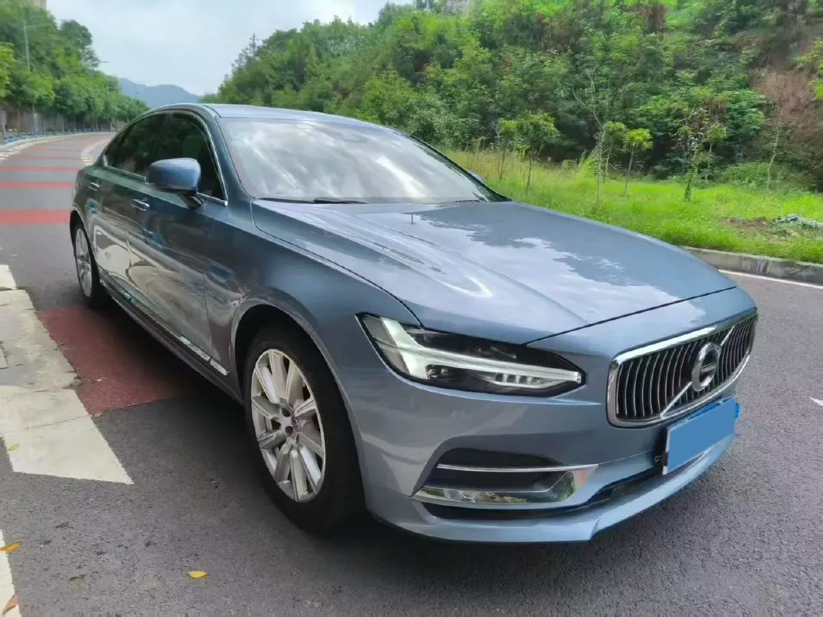 2020 Volvo S90 2.0T 190HP L4 8AT,autocango,china used car exporter,china ev exporter,chinese used car exporter,chinese used ev exporter