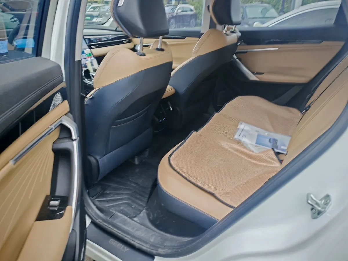 2023 Geely StarRay 2.0T 218HP L4 7DCT,autocango,china used car exporter,china ev exporter,chinese used car exporter,chinese used ev exporter