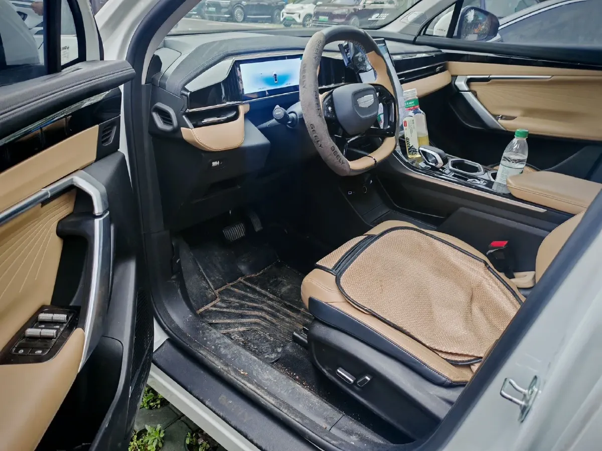 2023 Geely StarRay 2.0T 218HP L4 7DCT,autocango,china used car exporter,china ev exporter,chinese used car exporter,chinese used ev exporter