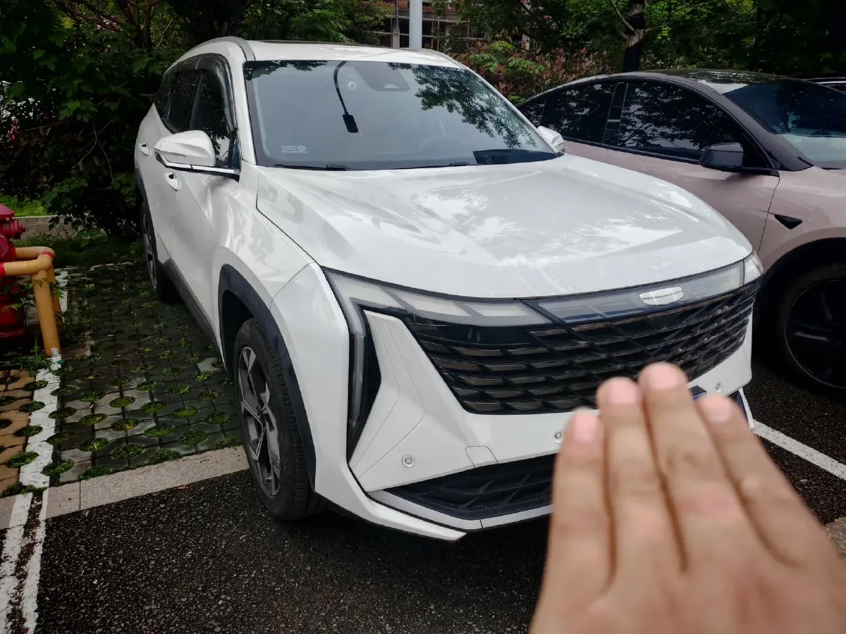 2023 Geely StarRay 2.0T 218HP L4 7DCT,autocango,china used car exporter,china ev exporter,chinese used car exporter,chinese used ev exporter