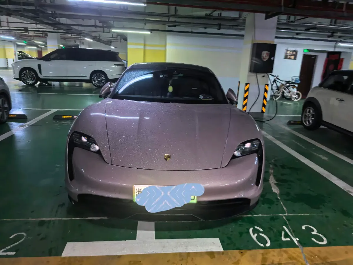 2019 Porsche Taycan 2AT BEV 79.2KWH,autocango,china used car exporter,china ev exporter,chinese used car exporter,chinese used ev exporter