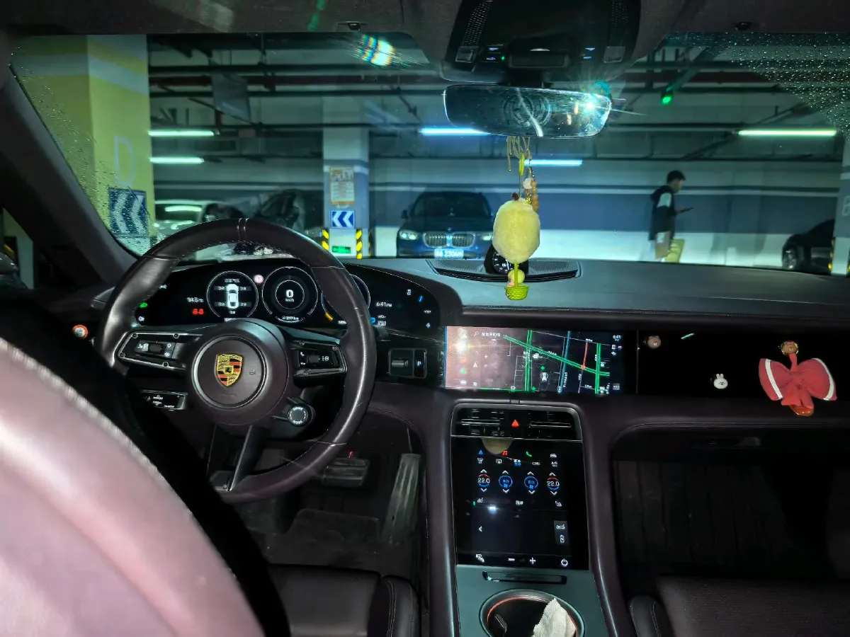 2019 Porsche Taycan 2AT BEV 79.2KWH,autocango,china used car exporter,china ev exporter,chinese used car exporter,chinese used ev exporter