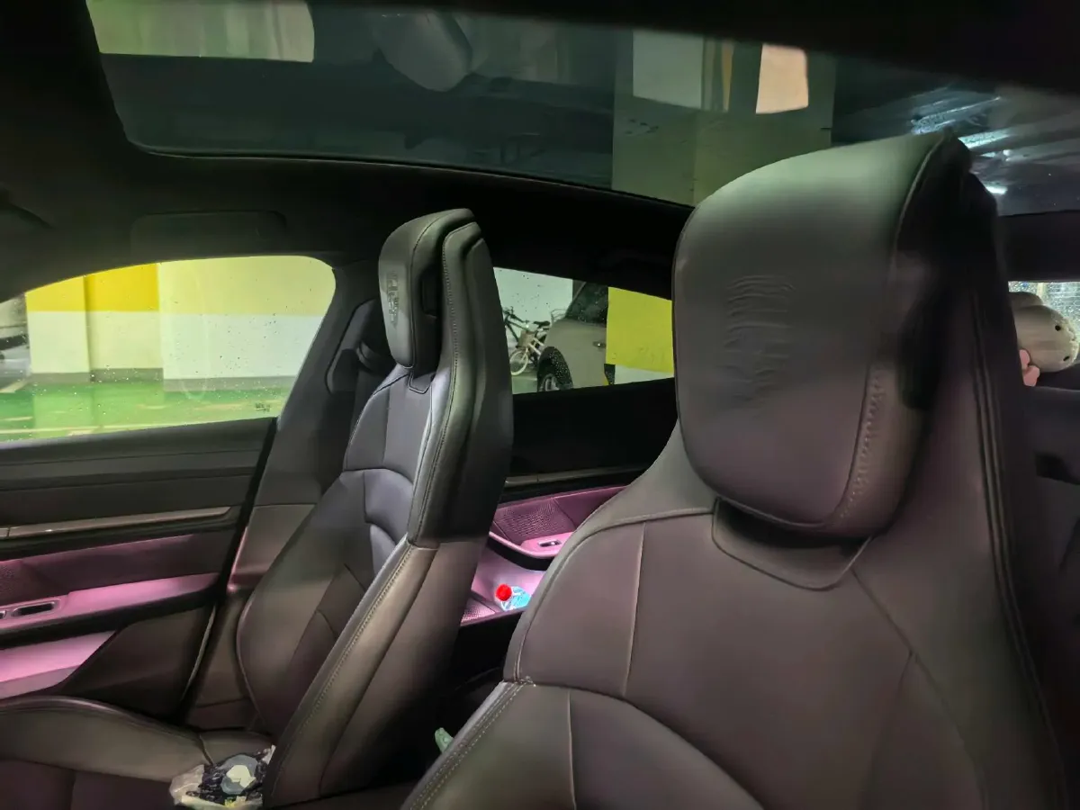 2019 Porsche Taycan 2AT BEV 79.2KWH,autocango,china used car exporter,china ev exporter,chinese used car exporter,chinese used ev exporter