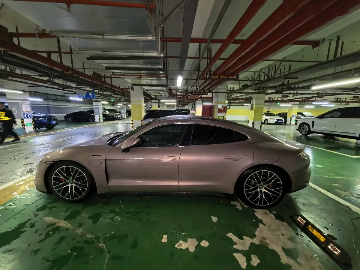 2019 Porsche Taycan 2AT BEV 79.2KWH,autocango,china used car exporter,china ev exporter,chinese used car exporter,chinese used ev exporter