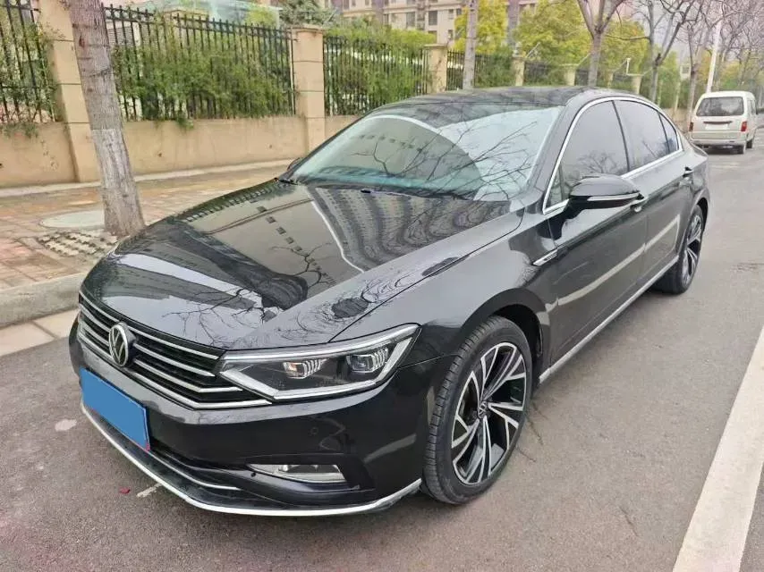 2021 Volkswagen Magotan 2.0T 186HP L4 7DCT,autocango,china used car exporter,china ev exporter,chinese used car exporter,chinese used ev exporter