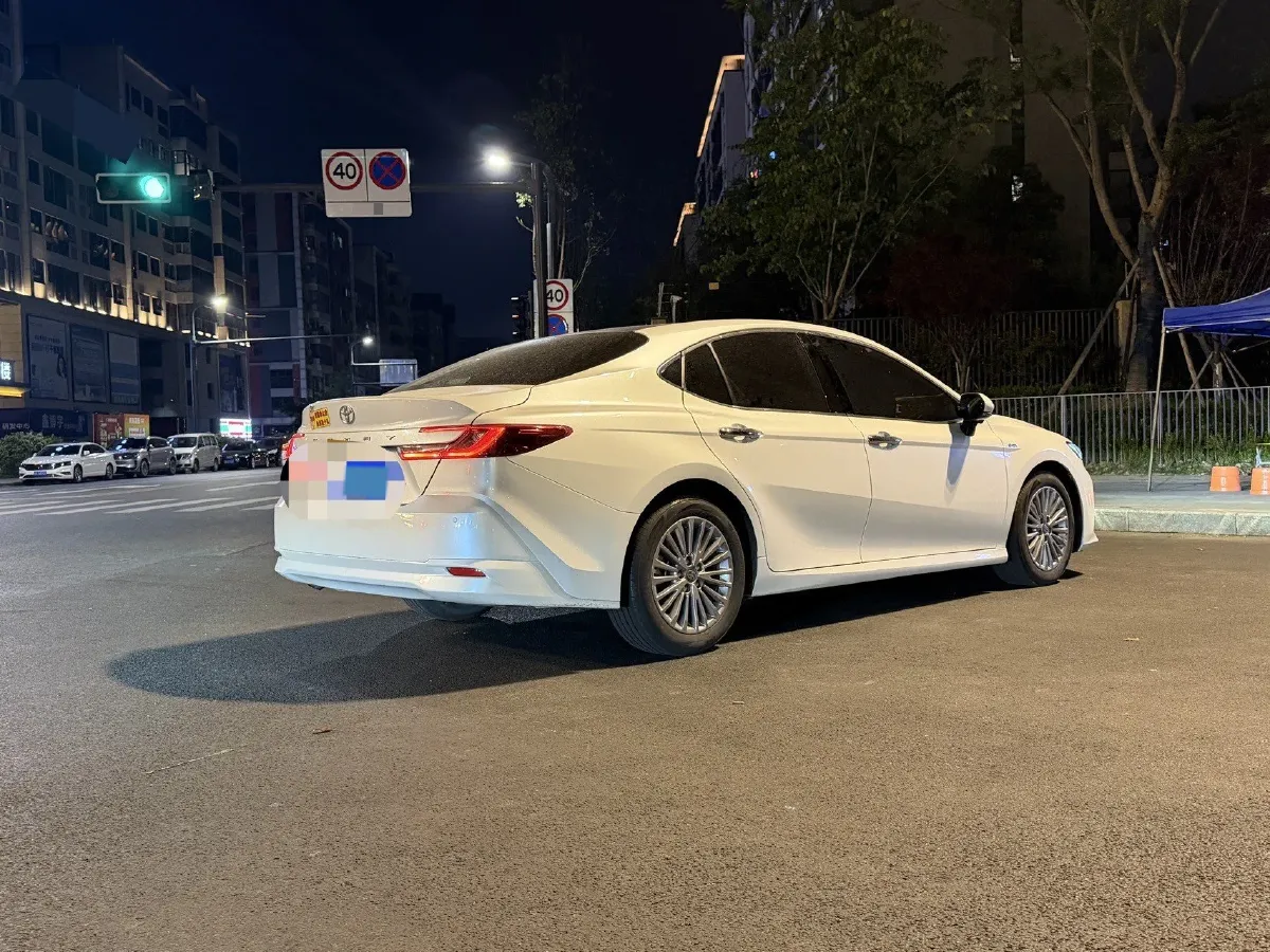 2024 Toyota Camry 2.0L 152HP L4 E-CVT Hybrid,autocango,china used car exporter,china ev exporter,chinese used car exporter,chinese used ev exporter