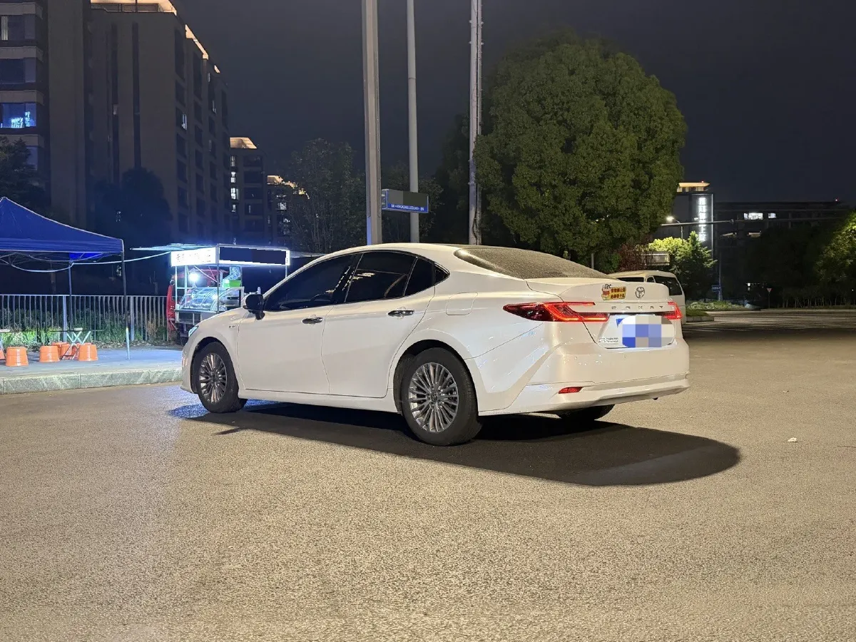 2024 Toyota Camry 2.0L 152HP L4 E-CVT Hybrid,autocango,china used car exporter,china ev exporter,chinese used car exporter,chinese used ev exporter