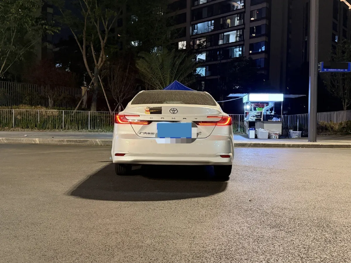 2024 Toyota Camry 2.0L 152HP L4 E-CVT Hybrid,autocango,china used car exporter,china ev exporter,chinese used car exporter,chinese used ev exporter