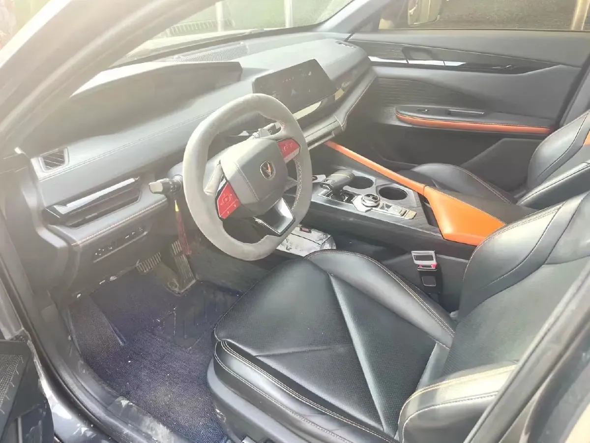 2023 ChangAn UNI-V 1.5T 188HP L4 7DCT,autocango,china used car exporter,china ev exporter,chinese used car exporter,chinese used ev exporter