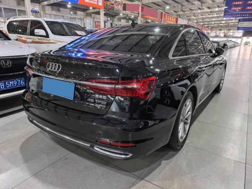 2019 Audi A6L 2.0T 190HP L4 7DCT,autocango,china used car exporter,china ev exporter,chinese used car exporter,chinese used ev exporter
