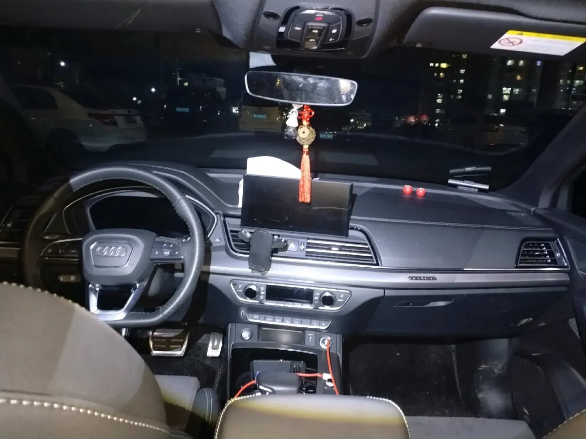 2024 Audi Q5L 2.0T 190HP L4 7DCT,autocango,china used car exporter,china ev exporter,chinese used car exporter,chinese used ev exporter