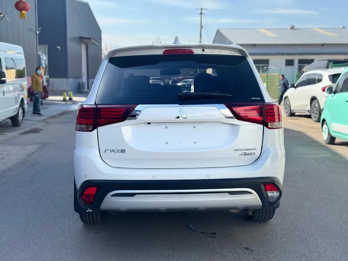 2019 Mitsubishi Outlander 2.4L 192HP L4 CVT,autocango,china used car exporter,china ev exporter,chinese used car exporter,chinese used ev exporter