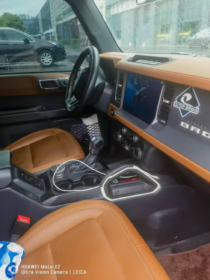 2024 Ford Bronco 2.3T 275HP L4 10AT,autocango,china used car exporter,china ev exporter,chinese used car exporter,chinese used ev exporter