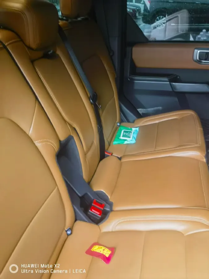 2024 Ford Bronco 2.3T 275HP L4 10AT,autocango,china used car exporter,china ev exporter,chinese used car exporter,chinese used ev exporter