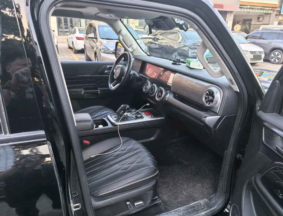 2024 Tank 300 2.0T 227HP L4 8AT,autocango,china used car exporter,china ev exporter,chinese used car exporter,chinese used ev exporter