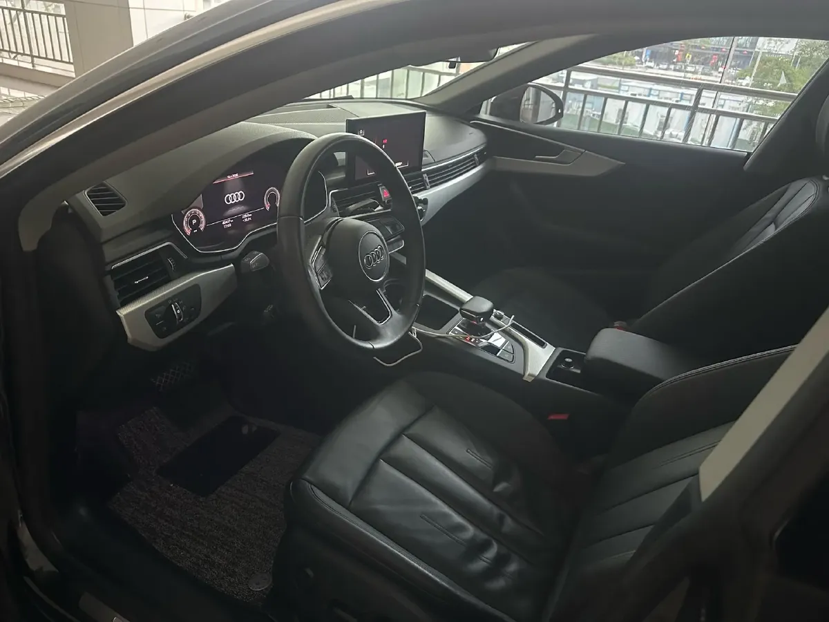 2021 Audi A5 2.0T 204HP L4 7DCT,autocango,china used car exporter,china ev exporter,chinese used car exporter,chinese used ev exporter