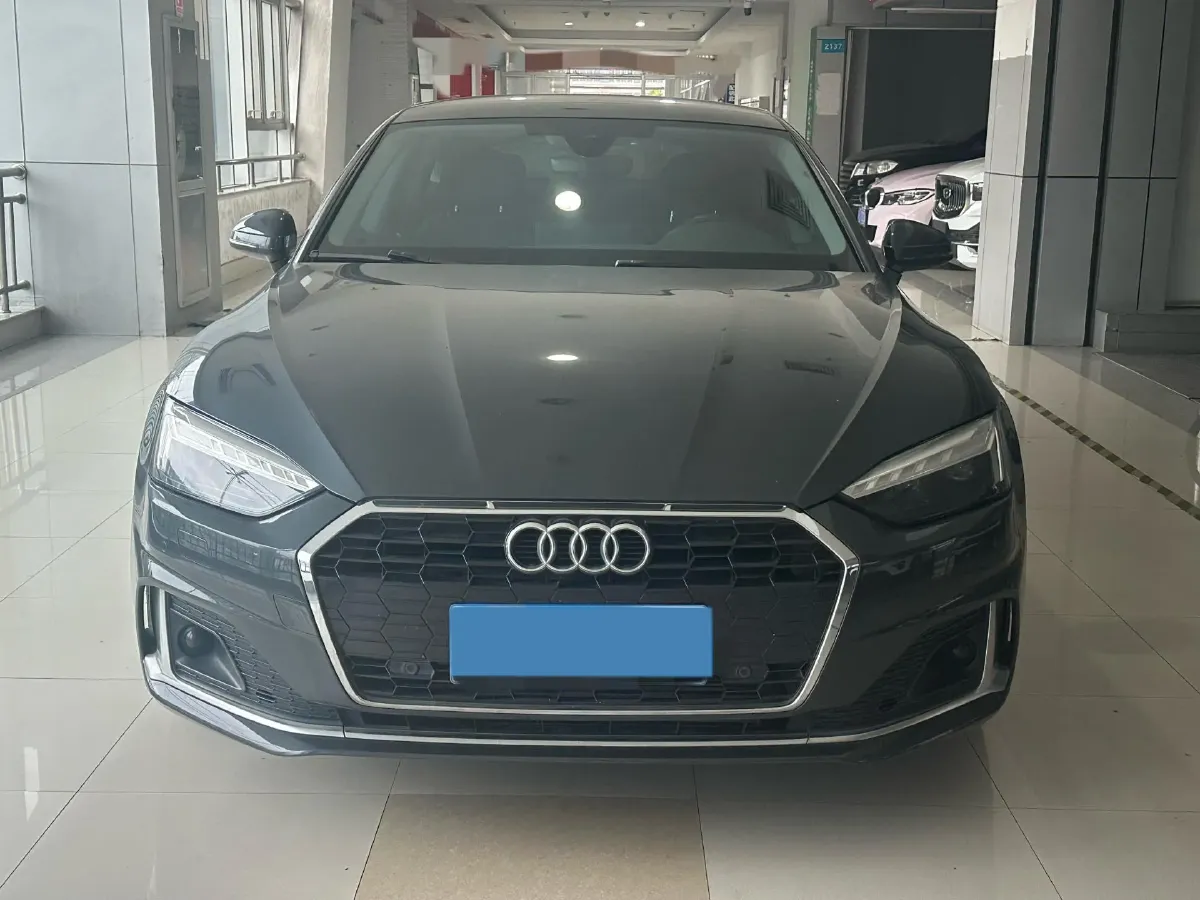2021 Audi A5 2.0T 204HP L4 7DCT,autocango,china used car exporter,china ev exporter,chinese used car exporter,chinese used ev exporter
