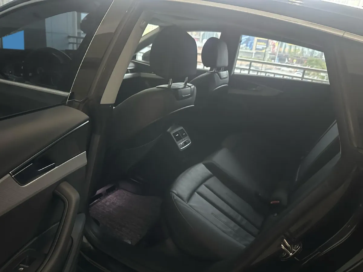 2021 Audi A5 2.0T 204HP L4 7DCT,autocango,china used car exporter,china ev exporter,chinese used car exporter,chinese used ev exporter