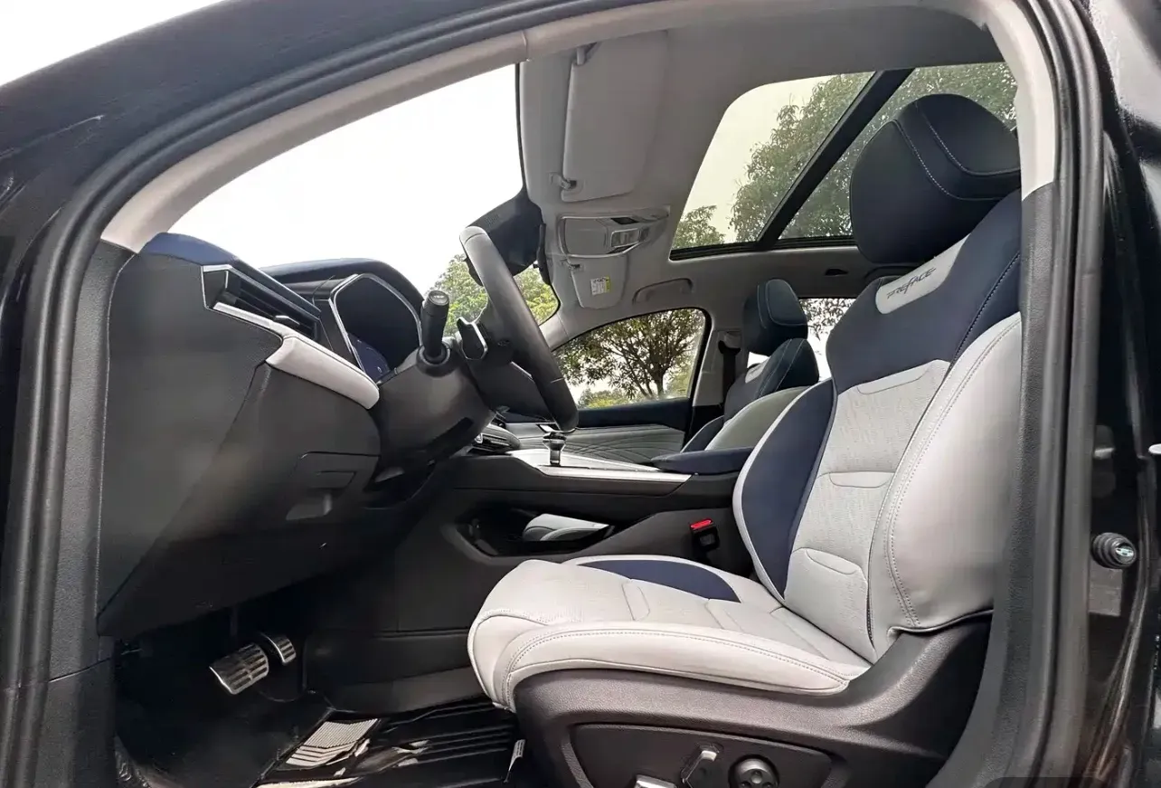 2023 Geely Preface 2.0T 190HP L4 7DCT,autocango,china used car exporter,china ev exporter,chinese used car exporter,chinese used ev exporter