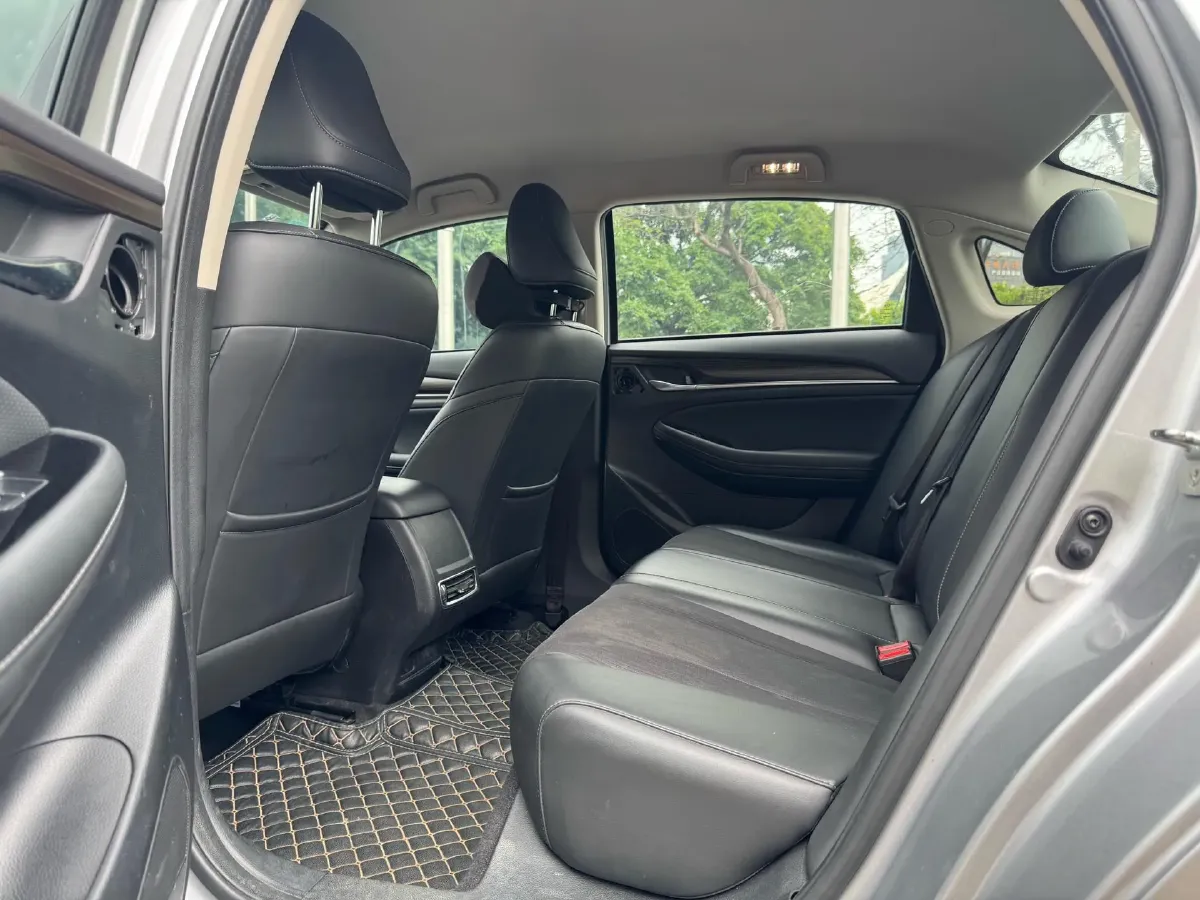 2019 GAC Trumpchi GA6 1.5T 169HP L4 6AT,autocango,china used car exporter,china ev exporter,chinese used car exporter,chinese used ev exporter