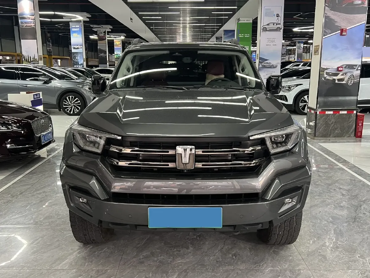 2024 Tank 400 2.0T 252HP L4 9AT PHEV 36.7/37.1KWH,autocango,china used car exporter,china ev exporter,chinese used car exporter,chinese used ev exporter