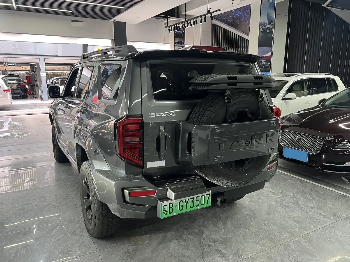 2024 Tank 400 2.0T 252HP L4 9AT PHEV 36.7/37.1KWH,autocango,china used car exporter,china ev exporter,chinese used car exporter,chinese used ev exporter
