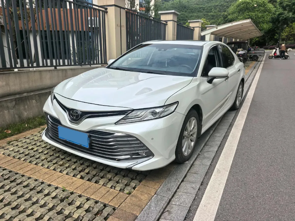 2019 Toyota Camry 2.0L 178HP L4 CVT,autocango,china used car exporter,china ev exporter,chinese used car exporter,chinese used ev exporter