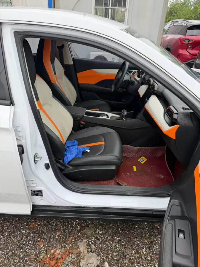 2023 DongFeng Aeolus YiXuan 1.5L 125HP L4 6DCT,autocango,china used car exporter,china ev exporter,chinese used car exporter,chinese used ev exporter