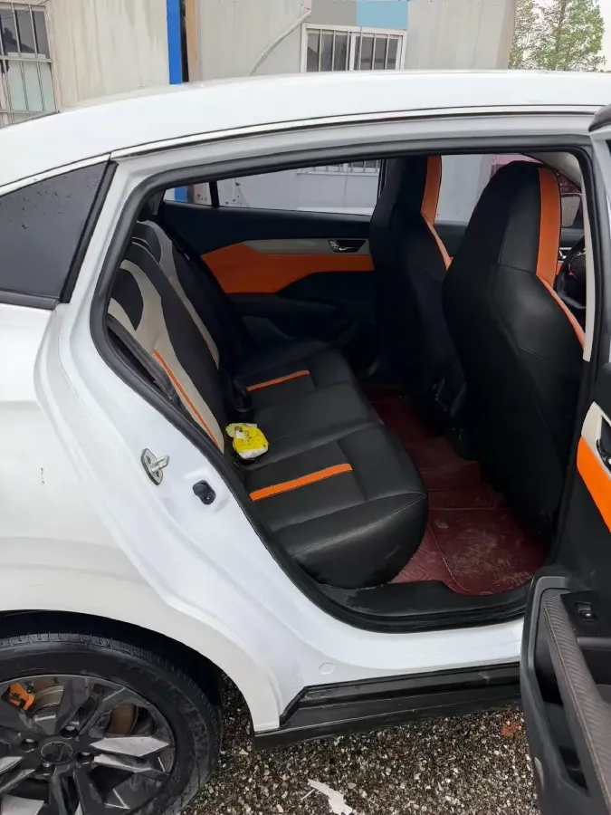 2023 DongFeng Aeolus YiXuan 1.5L 125HP L4 6DCT,autocango,china used car exporter,china ev exporter,chinese used car exporter,chinese used ev exporter