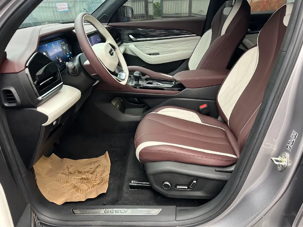 2021 Geely Monjaro 2.0T 218HP L4 7DCT,autocango,china used car exporter,china ev exporter,chinese used car exporter,chinese used ev exporter