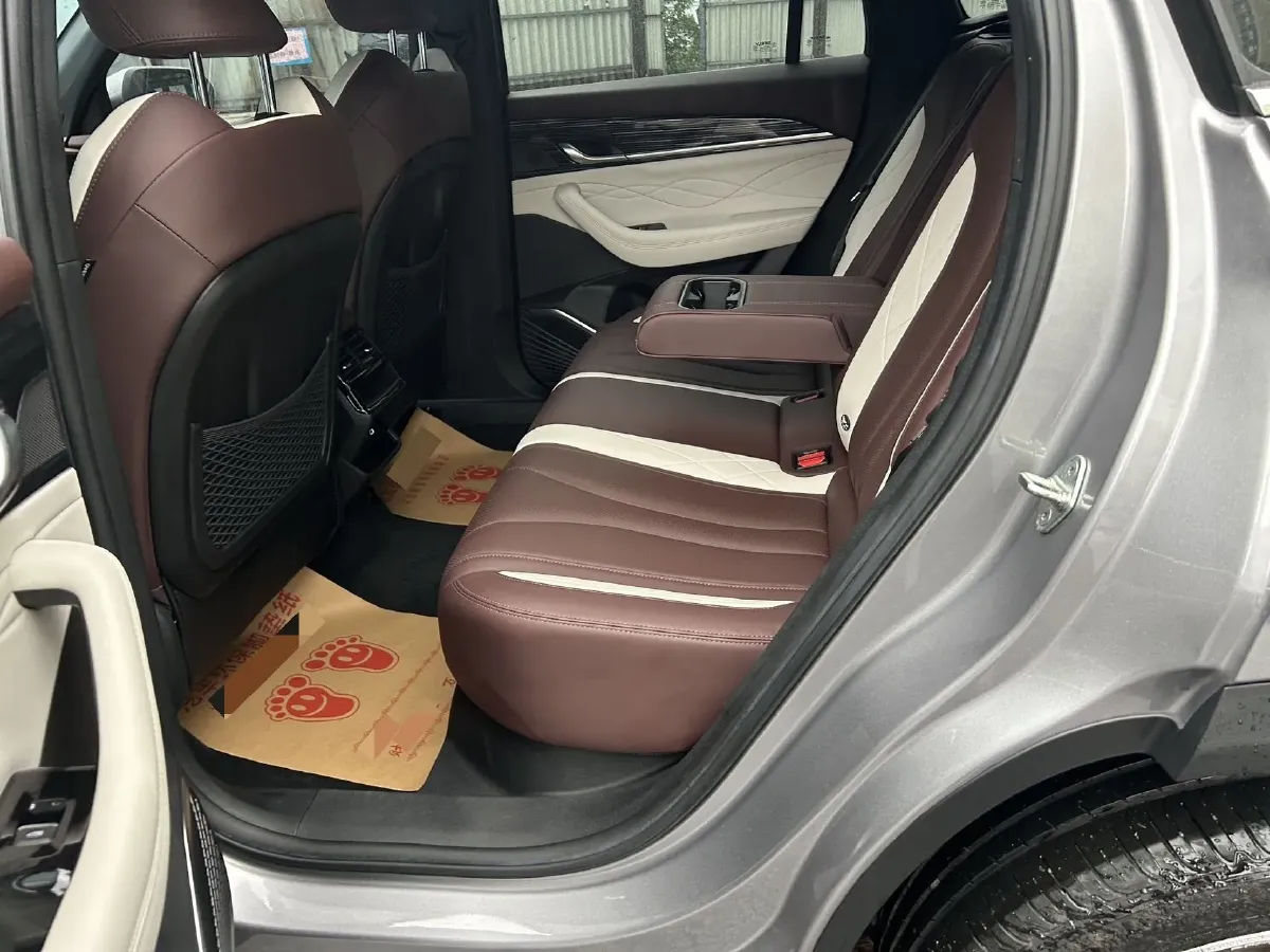 2021 Geely Monjaro 2.0T 218HP L4 7DCT,autocango,china used car exporter,china ev exporter,chinese used car exporter,chinese used ev exporter