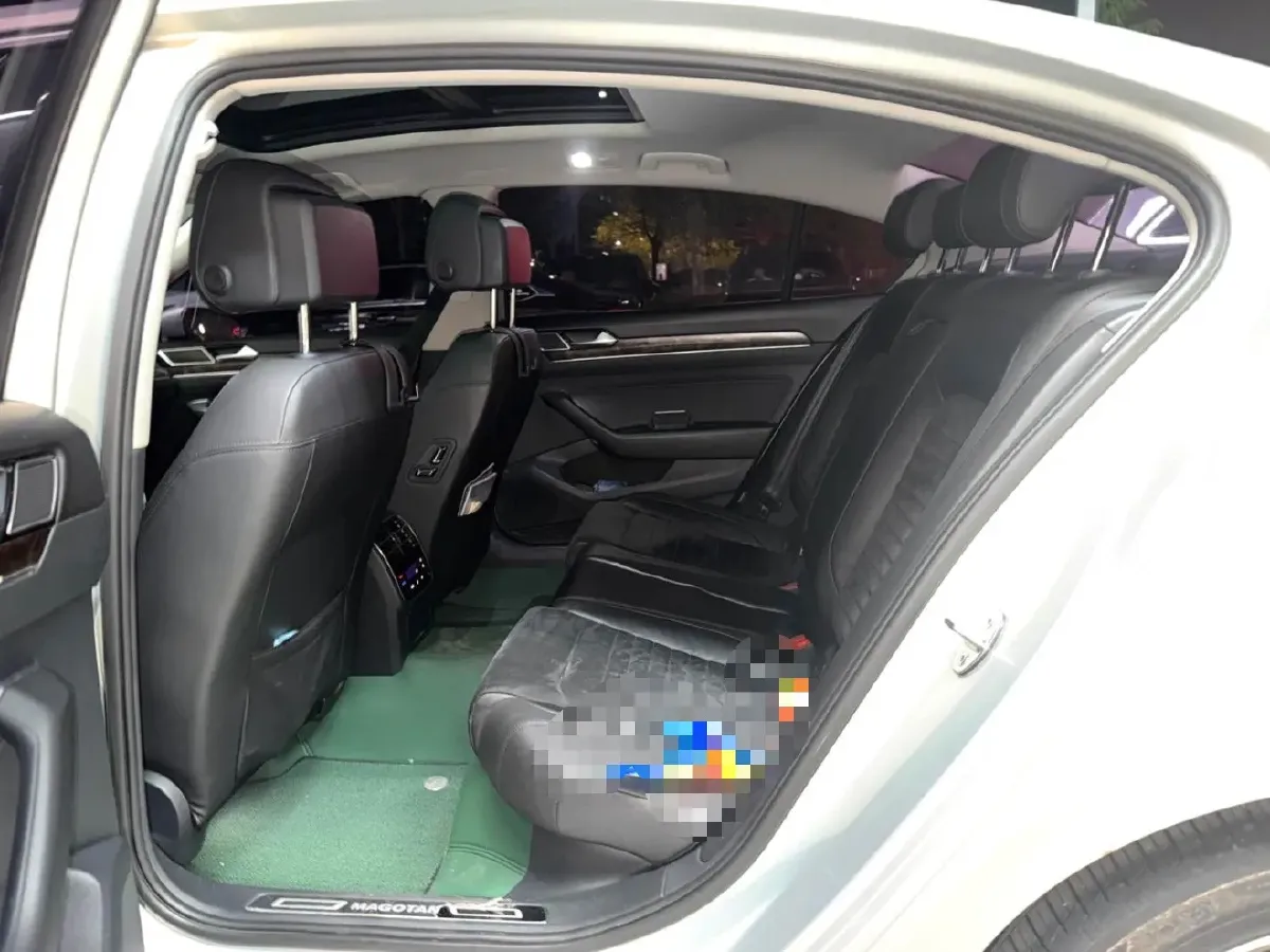 2017 Volkswagen Magotan 1.8T 180HP L4 7DCT,autocango,china used car exporter,china ev exporter,chinese used car exporter,chinese used ev exporter