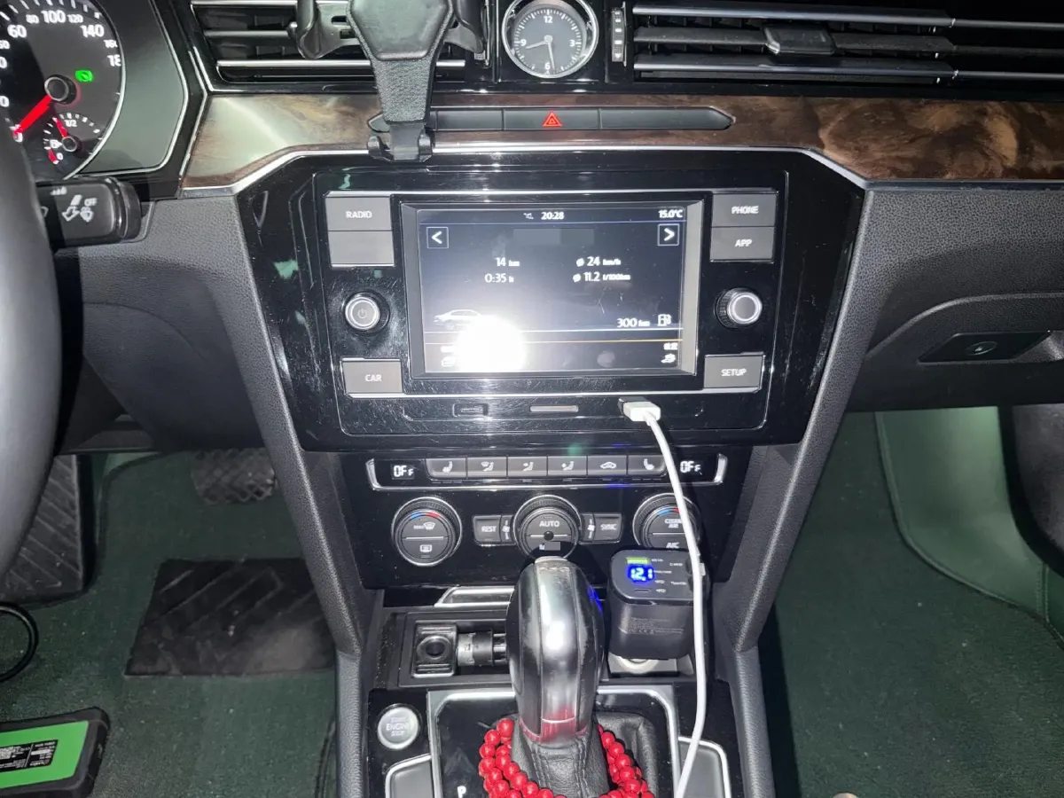 2017 Volkswagen Magotan 1.8T 180HP L4 7DCT,autocango,china used car exporter,china ev exporter,chinese used car exporter,chinese used ev exporter