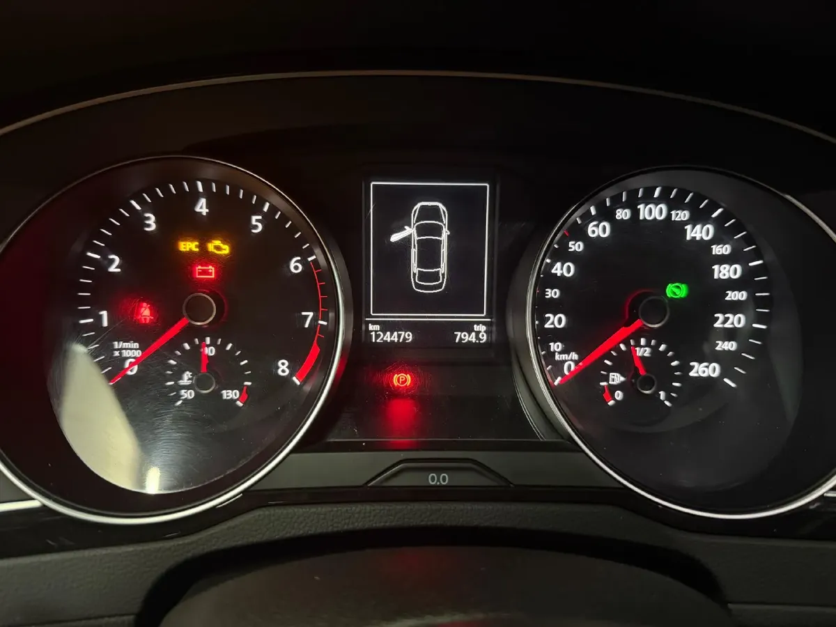 2017 Volkswagen Magotan 1.8T 180HP L4 7DCT,autocango,china used car exporter,china ev exporter,chinese used car exporter,chinese used ev exporter