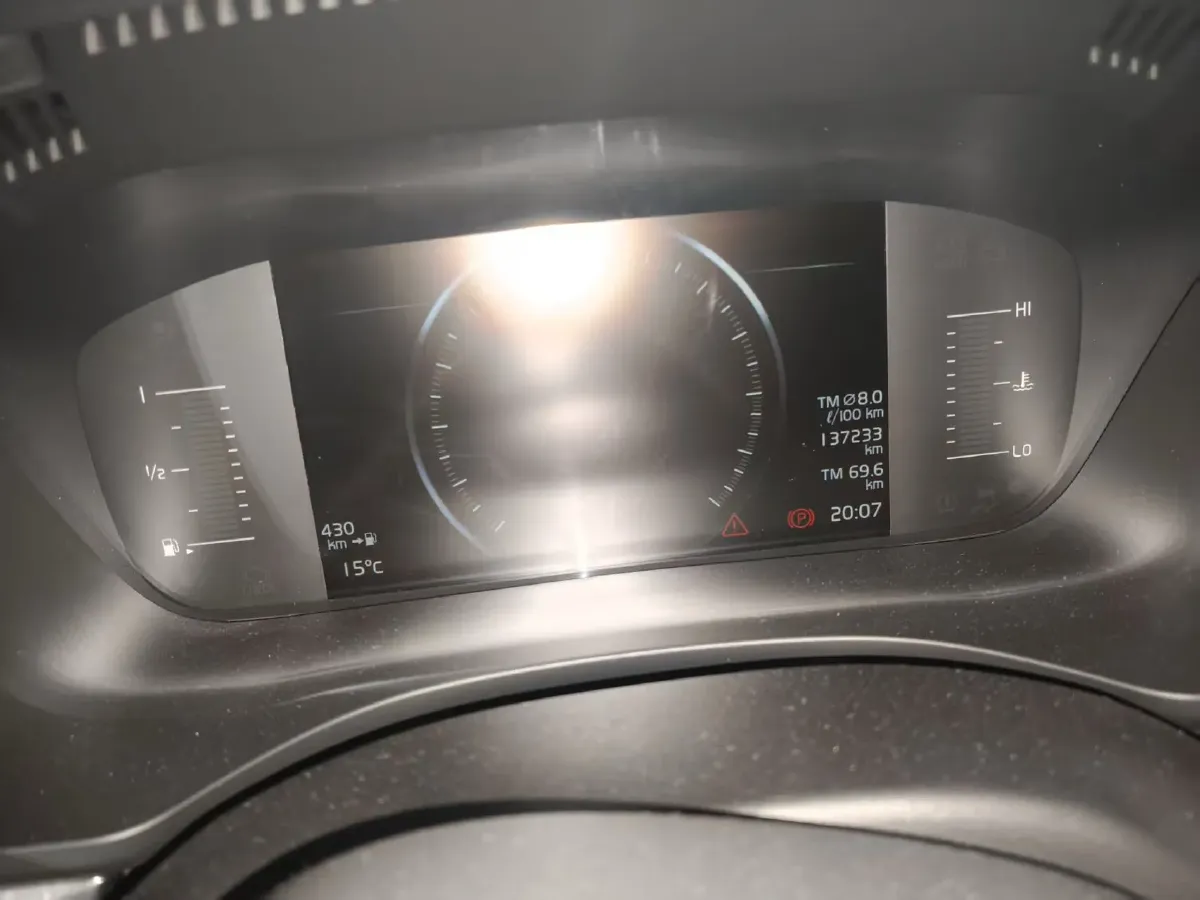 2020 Volvo XC60 2.0T 254HP L4 8AT,autocango,china used car exporter,china ev exporter,chinese used car exporter,chinese used ev exporter