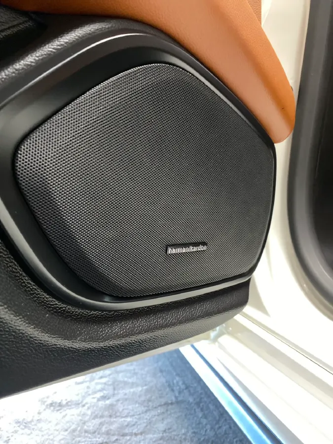 2021 Maserati Quattroporte 3.0T 350HP V6 8AT,autocango,china used car exporter,china ev exporter,chinese used car exporter,chinese used ev exporter