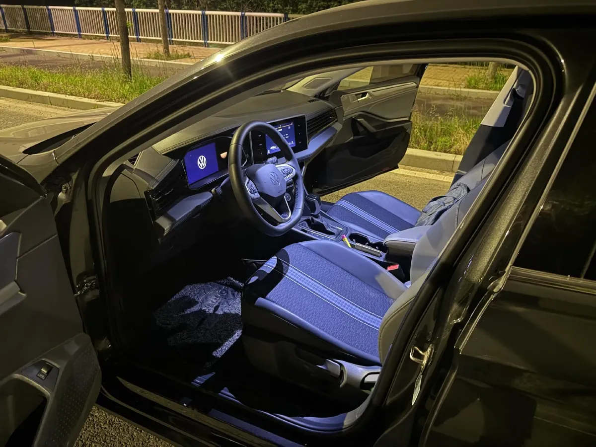 2024 Volkswagen Sagitar 1.5T 160HP L4 7DCT,autocango,china used car exporter,china ev exporter,chinese used car exporter,chinese used ev exporter