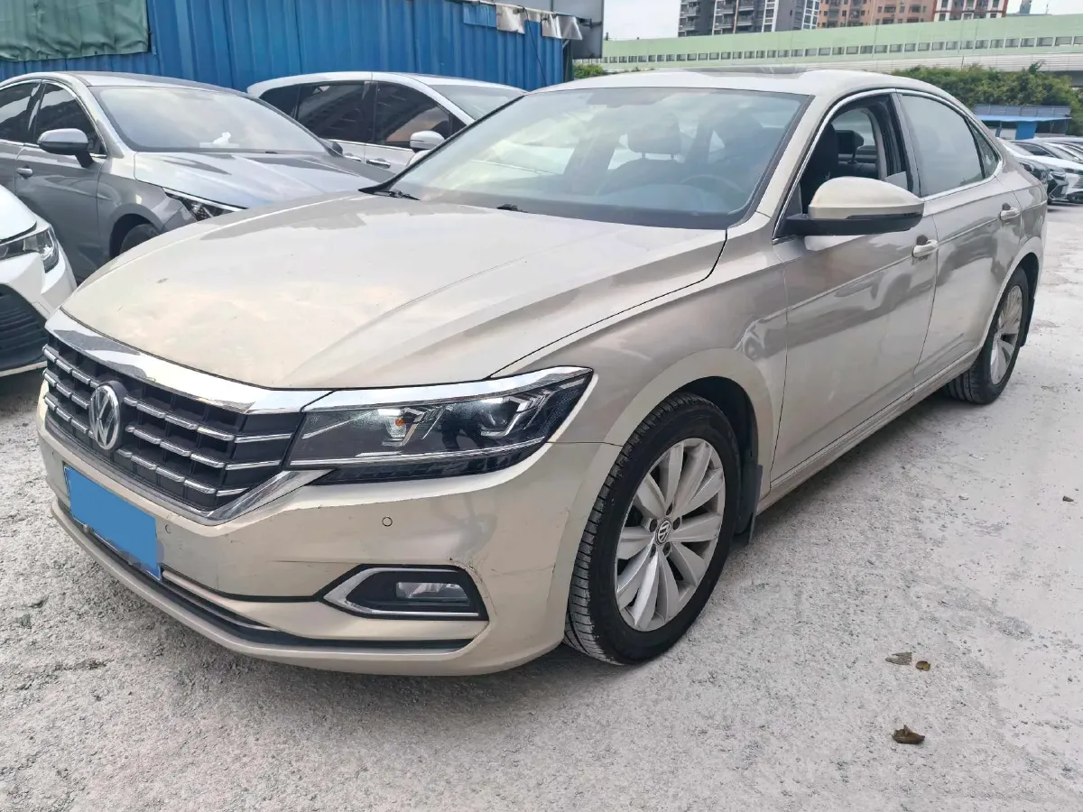 2020 Volkswagen Passat 2.0T 186HP L4 7DCT,autocango,china used car exporter,china ev exporter,chinese used car exporter,chinese used ev exporter