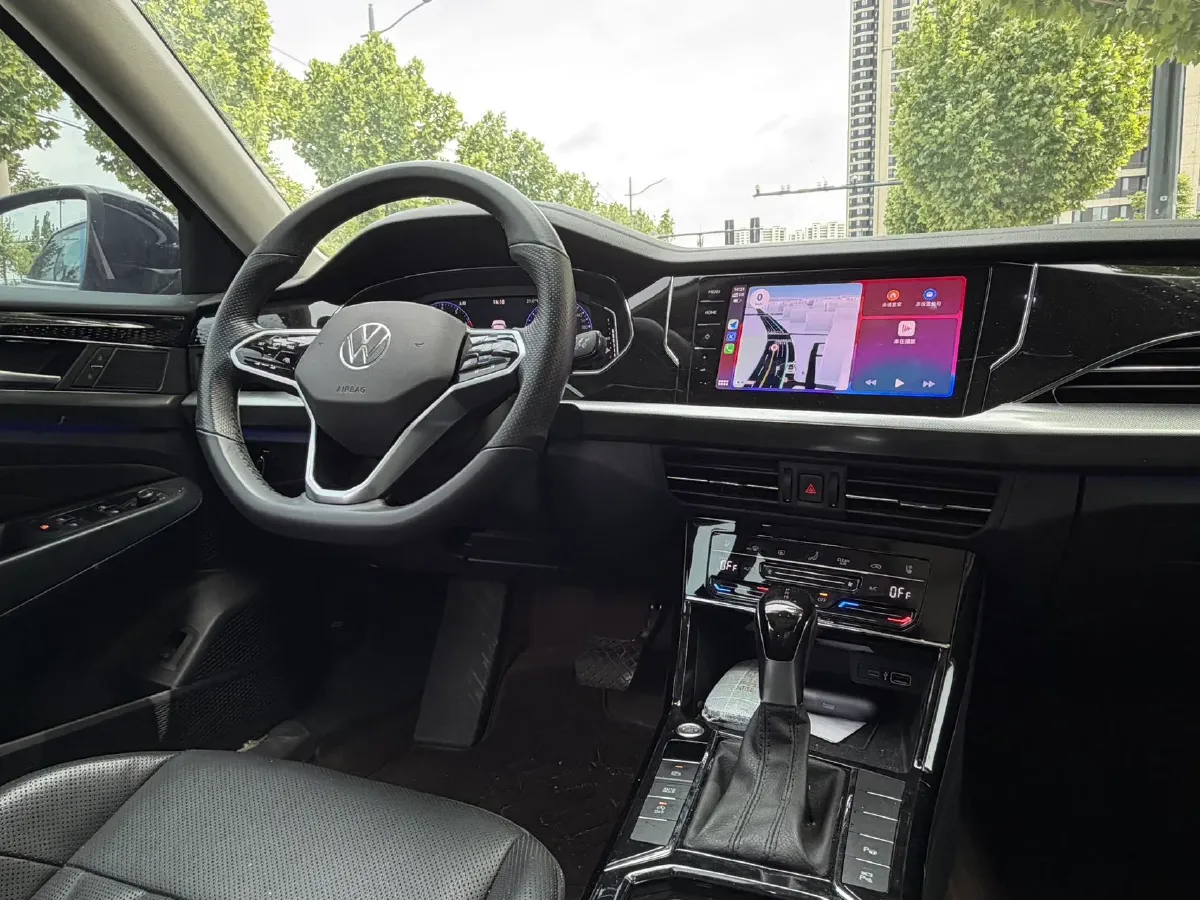 2023 Volkswagen Passat 2.0T 186HP L4 7DCT,autocango,china used car exporter,china ev exporter,chinese used car exporter,chinese used ev exporter