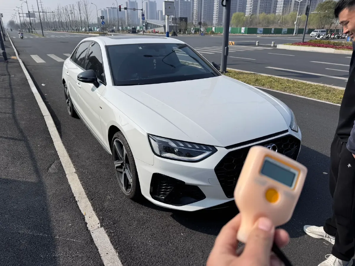 2023 Audi A4L 2.0T 190HP L4 7DCT,autocango,china used car exporter,china ev exporter,chinese used car exporter,chinese used ev exporter