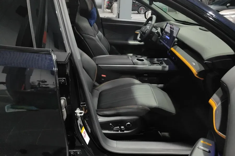 2024 Deepal S07 BEV 68.82KWH,autocango,china used car exporter,china ev exporter,chinese used car exporter,chinese used ev exporter