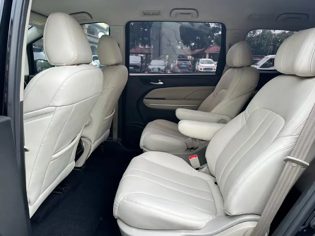 2021 GAC Trumpchi M6 1.5T 169HP L4 7DCT,autocango,china used car exporter,china ev exporter,chinese used car exporter,chinese used ev exporter