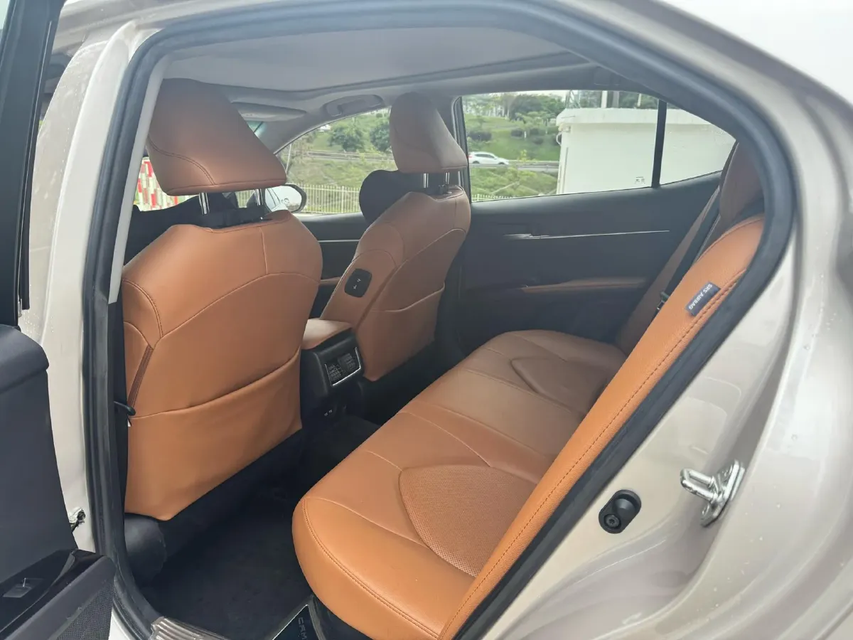 2021 Toyota Camry 2.5L 178HP L4 E-CVT Hybrid,autocango,china used car exporter,china ev exporter,chinese used car exporter,chinese used ev exporter