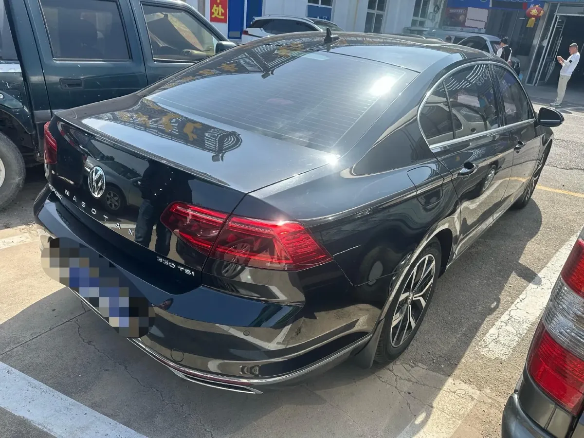 2020 Volkswagen Magotan 2.0T 186HP L4 7DCT,autocango,china used car exporter,china ev exporter,chinese used car exporter,chinese used ev exporter