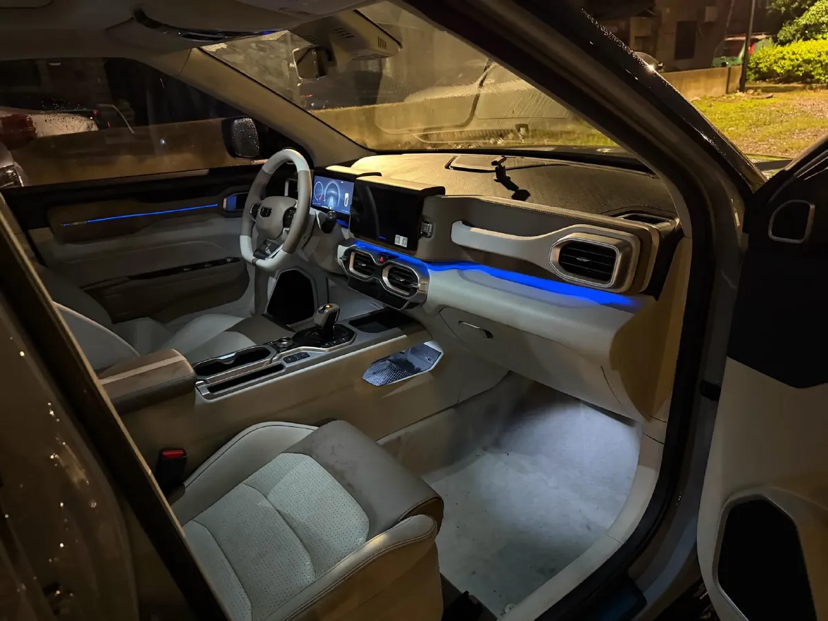 2020 Geely ICON 1.5T 177HP L3 7DCT,autocango,china used car exporter,china ev exporter,chinese used car exporter,chinese used ev exporter